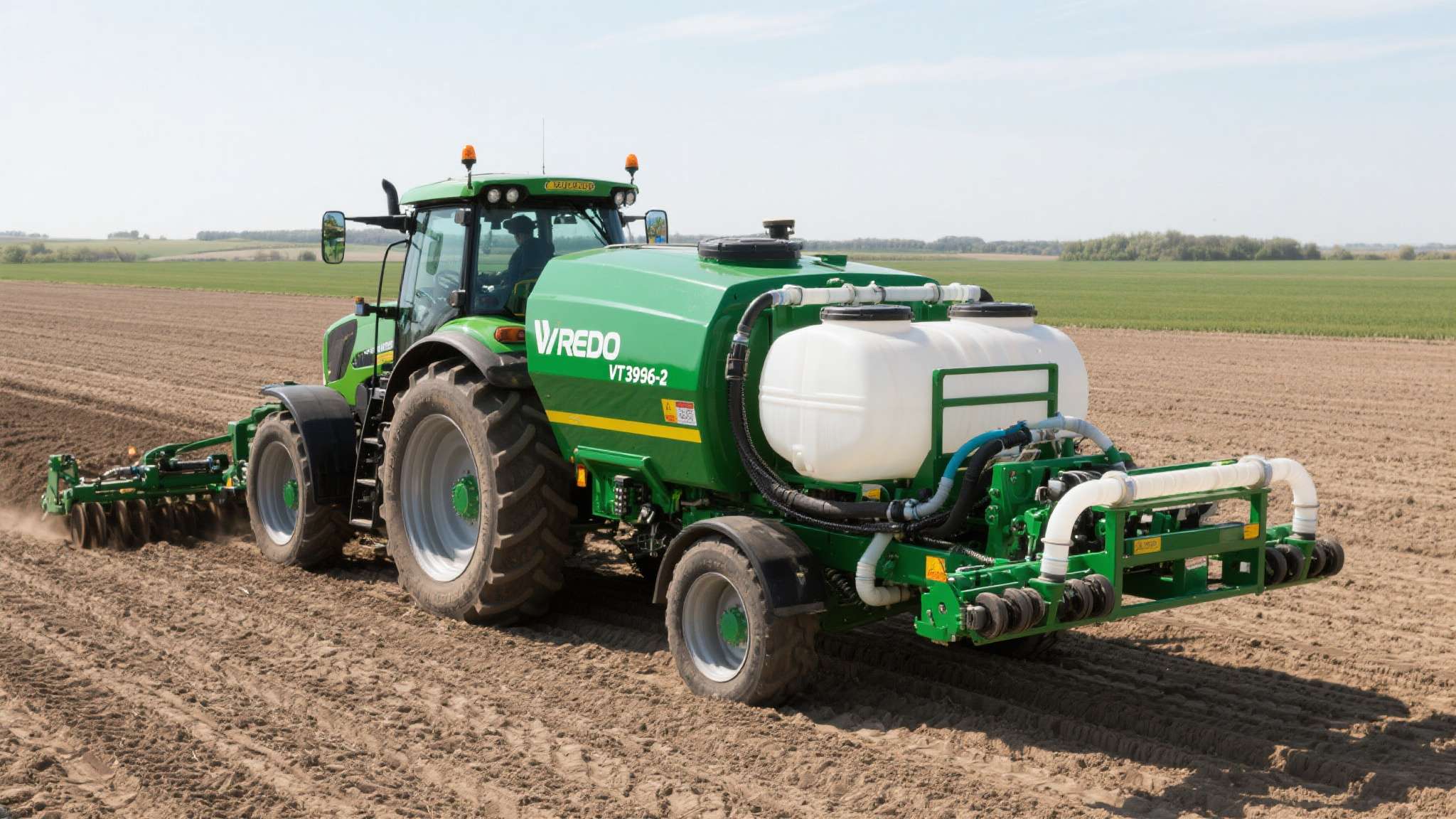 farmingsimulator25mods.com VREDO VT3936-2 自走式施肥机 — 这款设备是VREDO的旗舰产品之